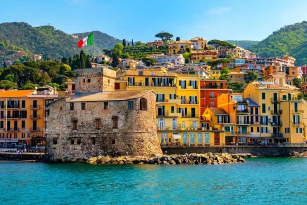 Portofino - Appartamento Vista Mare - Rooftop Terrazzo - In Centro Citta - Free Wifi Rapallo Luaran gambar